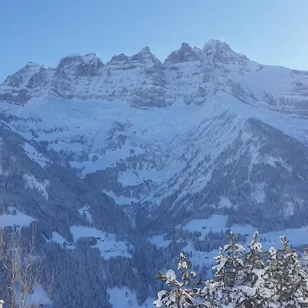 Le Grenier Des Crosets, Vue Exceptionnelle Sur Les Dents Du Midi * シャンペリー