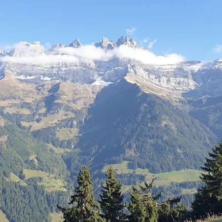 Le Grenier Des Crosets, Vue Exceptionnelle Sur Les Dents Du Midi *