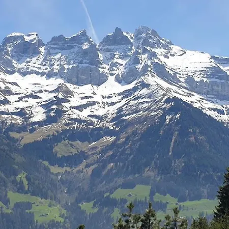 Le Grenier Des Crosets, Vue Exceptionnelle Sur Les Dents Du Midi