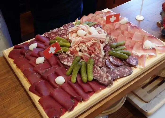 Le Grenier Des Crosets, Vue Exceptionnelle Sur Les Dents Du Midi