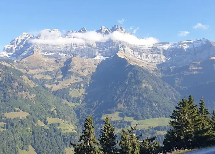 Le Grenier Des Crosets, Vue Exceptionnelle Sur Les Dents Du Midi *