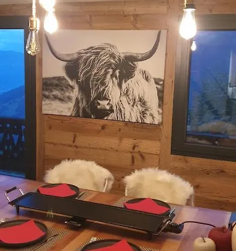 Le Grenier Des Crosets, Vue Exceptionnelle Sur Les Dents Du Midi تشامبري